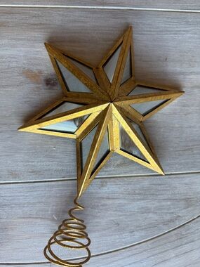 Crate&Barrel Gold Mirrored Star Tree Topper